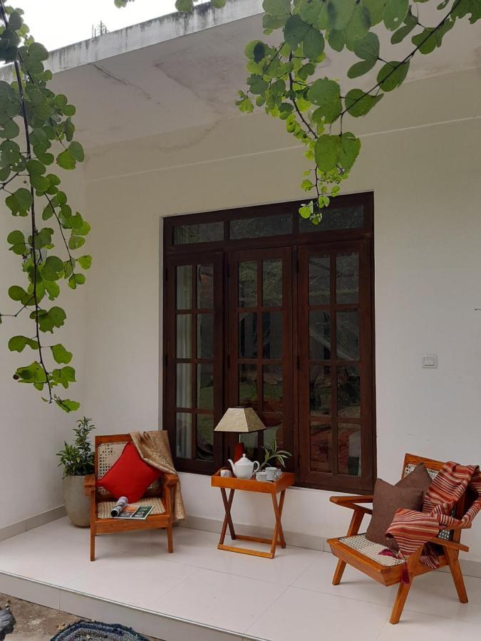 Hotel Chanara Sigirîya Extérieur photo